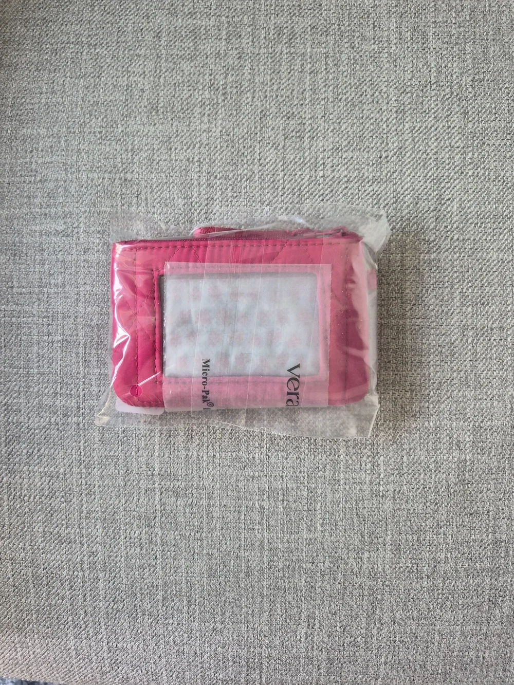 Vera Bradley Peacock Pink Zip ID Case & Lanyard in Ultralight - Picture 2 of 3